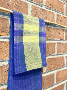 Hocus Towel I