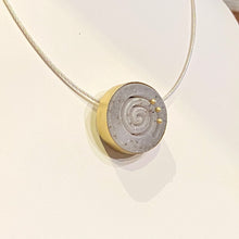 Load image into Gallery viewer, Quartz Necklace
